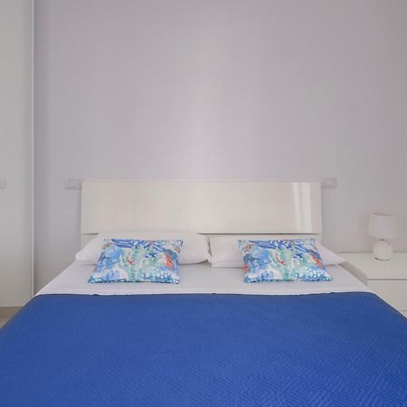 Dolcevitasuites - Modern 3 Bdr Villa In S. Lorenzo Reitani Luaran gambar